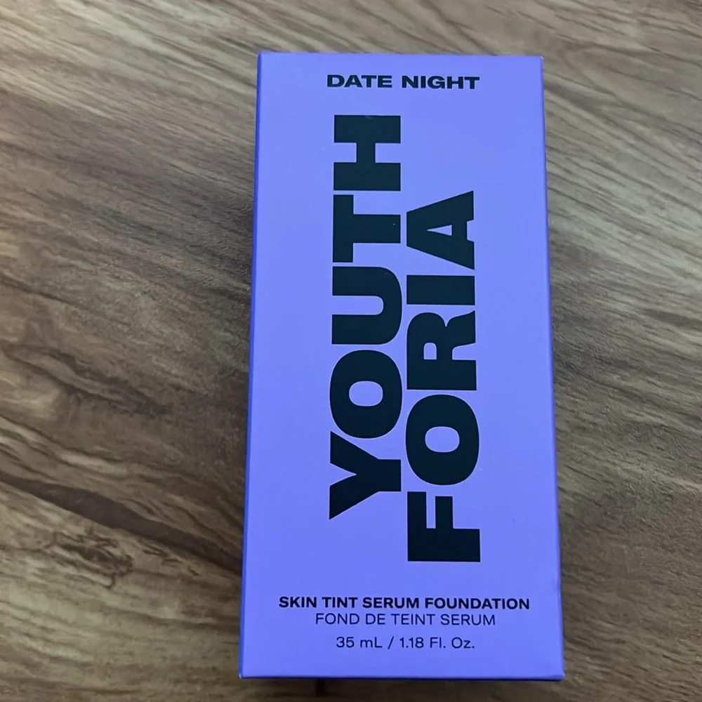 Youth‎ Foria 360 Date Night Skin Tint Serum Foundation - Medium
